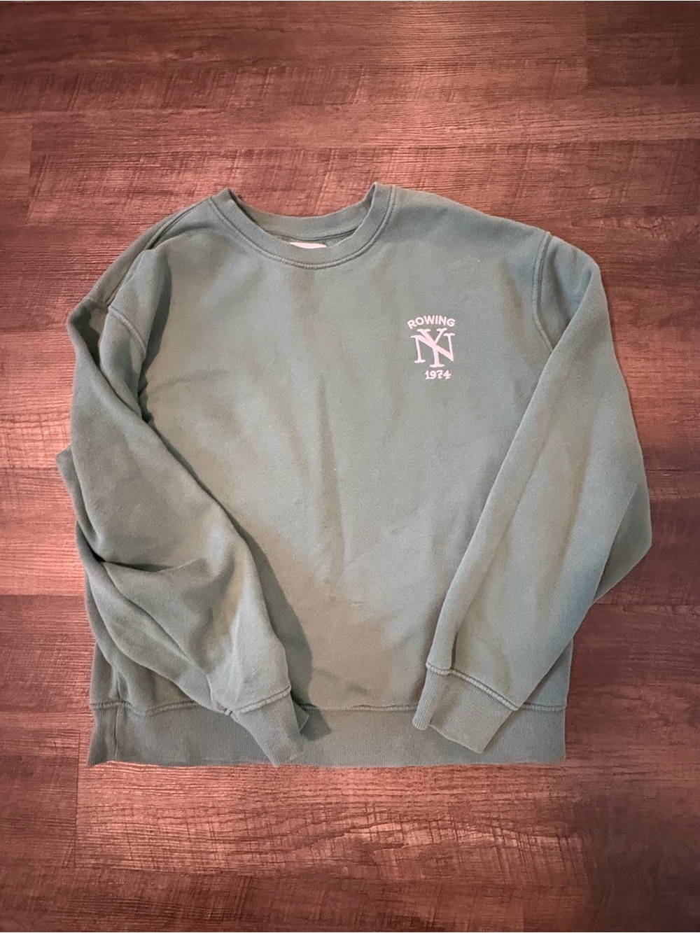 Old Navy Men's Sage Green Crewneck Sweatshirt with 'Rowing 1974' Logo